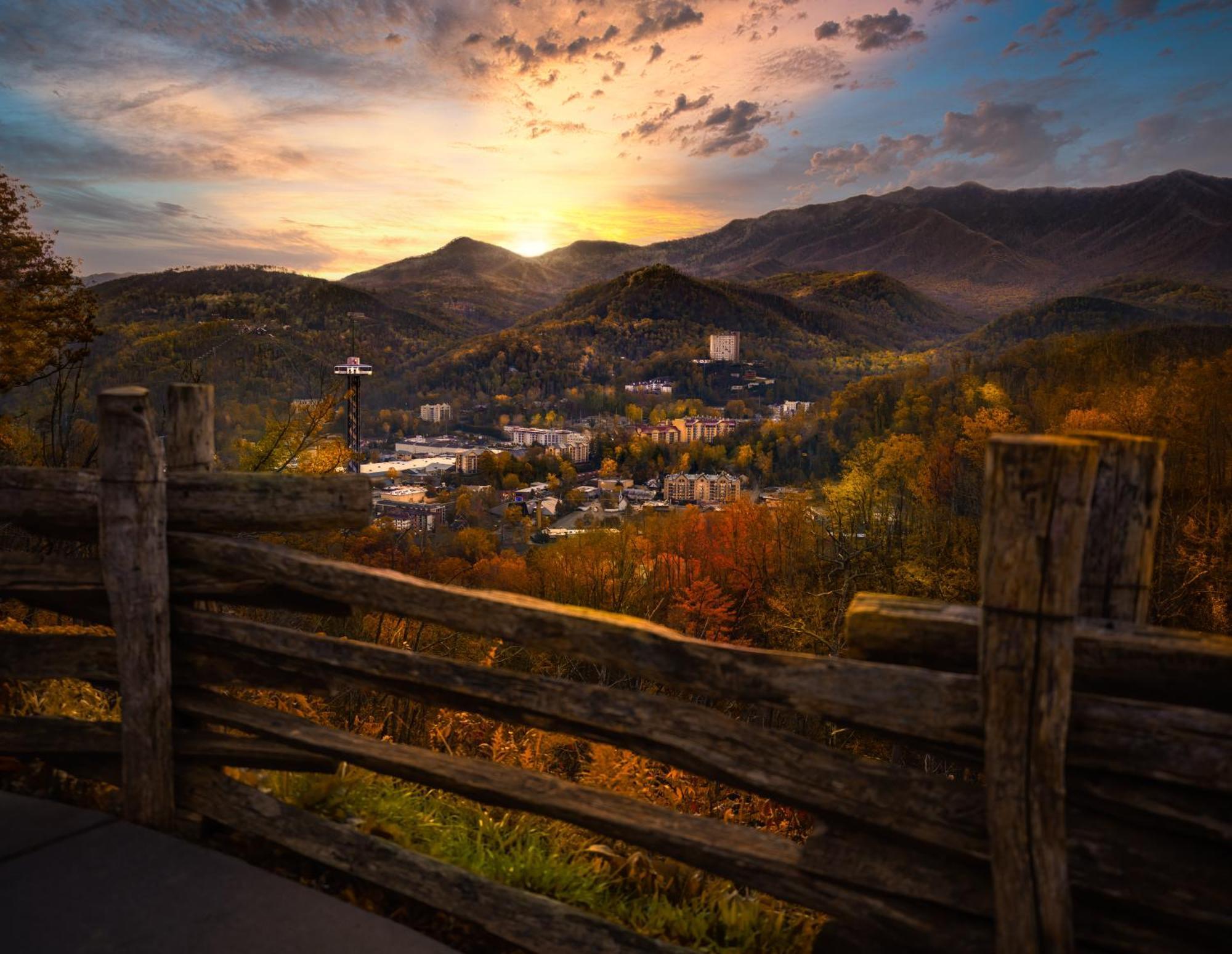 The Tiny Barn, 1089 Free Tickets Each Paid Day, Dollywood And More Севьервилл Экстерьер фото